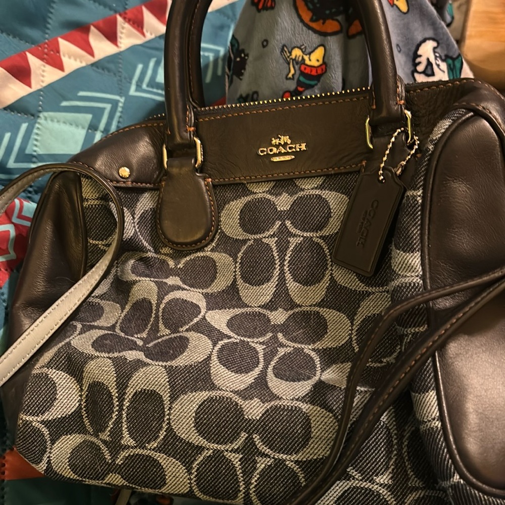 Coach mini bag-never used-blue with black pebble leather